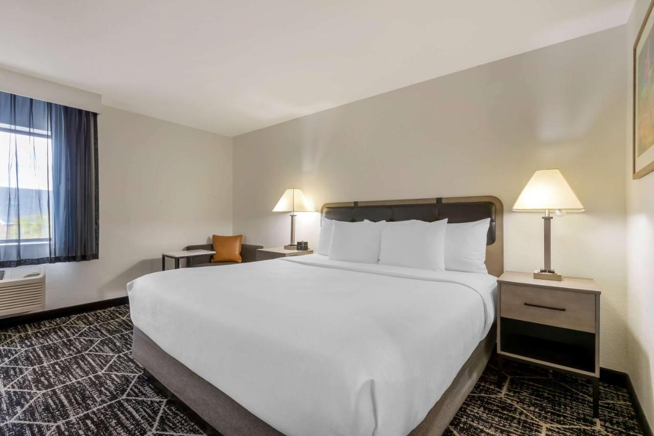La Quinta By Wyndham Des Moines West Hotel 3*